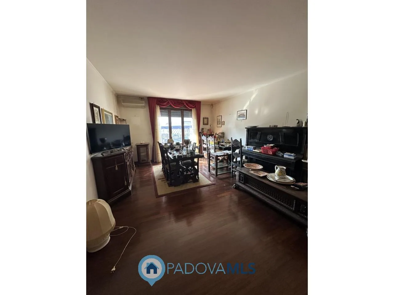 Appartamento con 3 camere e ampio terrazzo nel cuore di Montegrotto Terme (PD) — foto 4