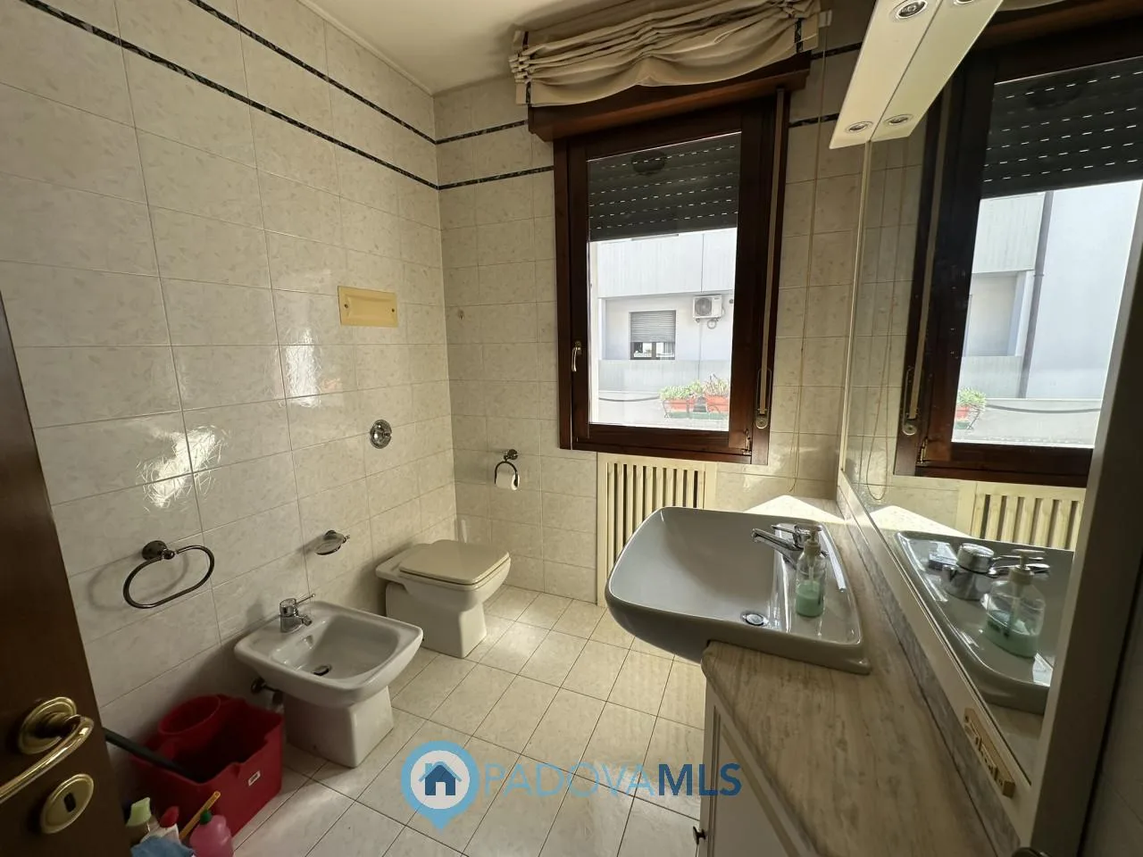 Appartamento con 3 camere e ampio terrazzo nel cuore di Montegrotto Terme (PD) — foto 15