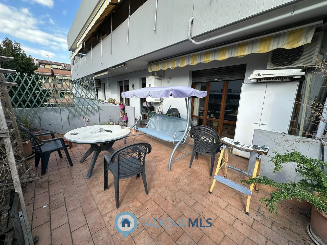 Appartamento con 3 camere e ampio terrazzo nel cuore di Montegrotto Terme (PD) — foto 32