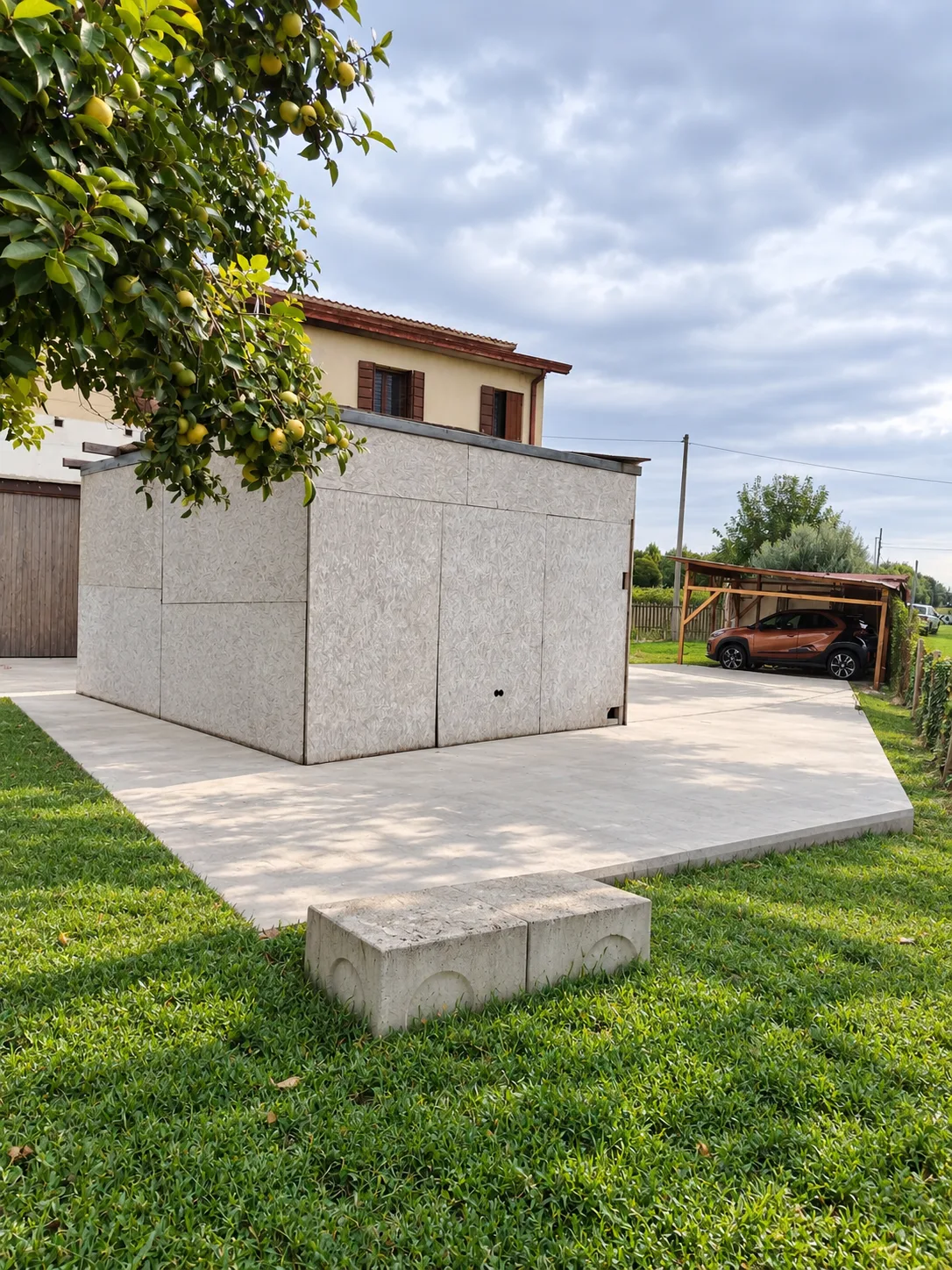 CASA SINGOLA IMMERSA NEL VERDE CON PROGETTO APPROVATO — foto 4