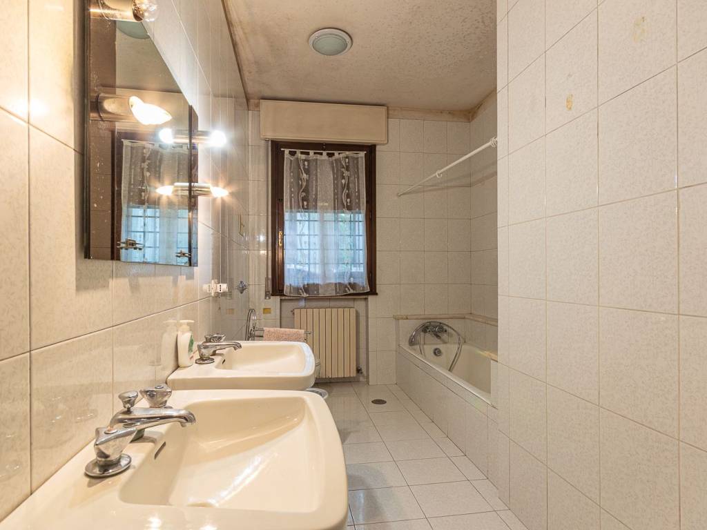 CASA SINGOLA CON DUE APPARTAMENTI INDIPENDENTI CENTRO PADOVA — foto 21