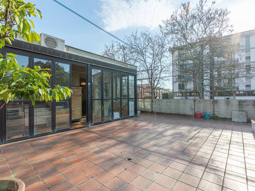 CASA SINGOLA CON DUE APPARTAMENTI INDIPENDENTI CENTRO PADOVA — foto 49