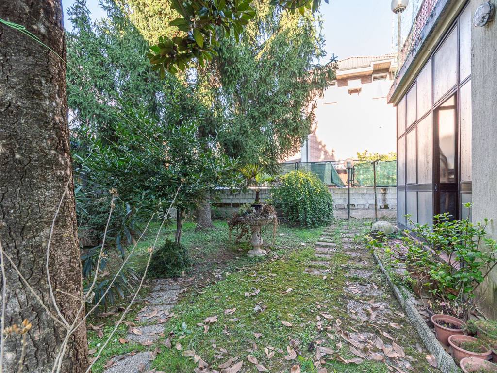 CASA SINGOLA CON DUE APPARTAMENTI INDIPENDENTI CENTRO PADOVA — foto 52
