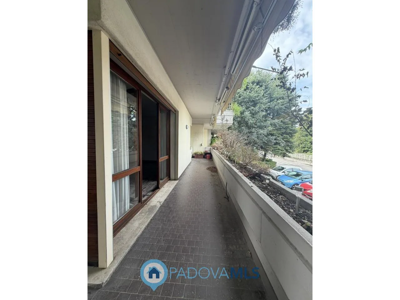 AMPIO APPARTAMENTO DI 190 MQ CON TERRAZZO, GARAGE E CANTINA ZONA SANTA RITA (PD) — foto 10