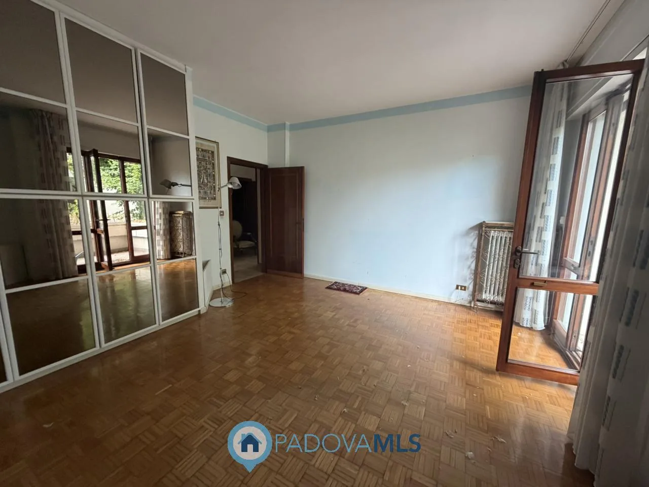 AMPIO APPARTAMENTO DI 190 MQ CON TERRAZZO, GARAGE E CANTINA ZONA SANTA RITA (PD) — foto 18