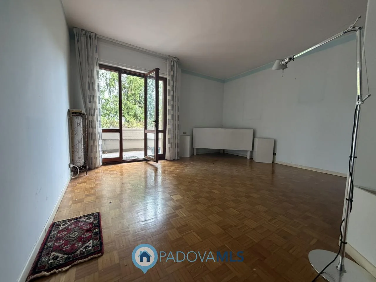 AMPIO APPARTAMENTO DI 190 MQ CON TERRAZZO, GARAGE E CANTINA ZONA SANTA RITA (PD) — foto 17