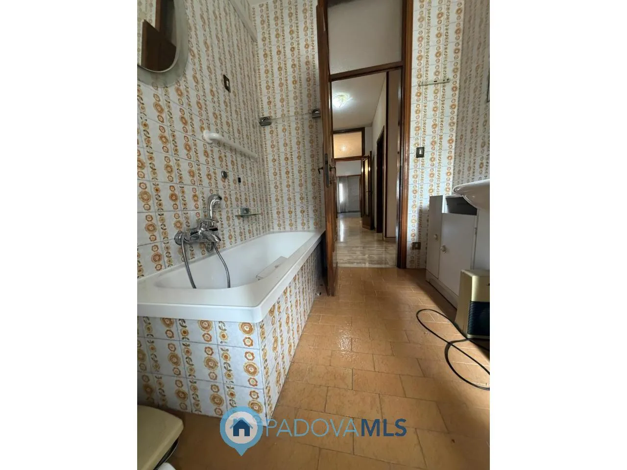 AMPIO APPARTAMENTO DI 190 MQ CON TERRAZZO, GARAGE E CANTINA ZONA SANTA RITA (PD) — foto 20
