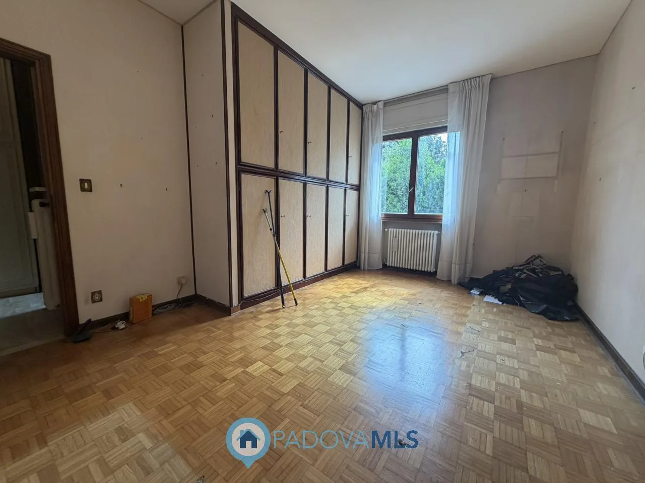 AMPIO APPARTAMENTO DI 190 MQ CON TERRAZZO, GARAGE E CANTINA ZONA SANTA RITA (PD) — foto 24