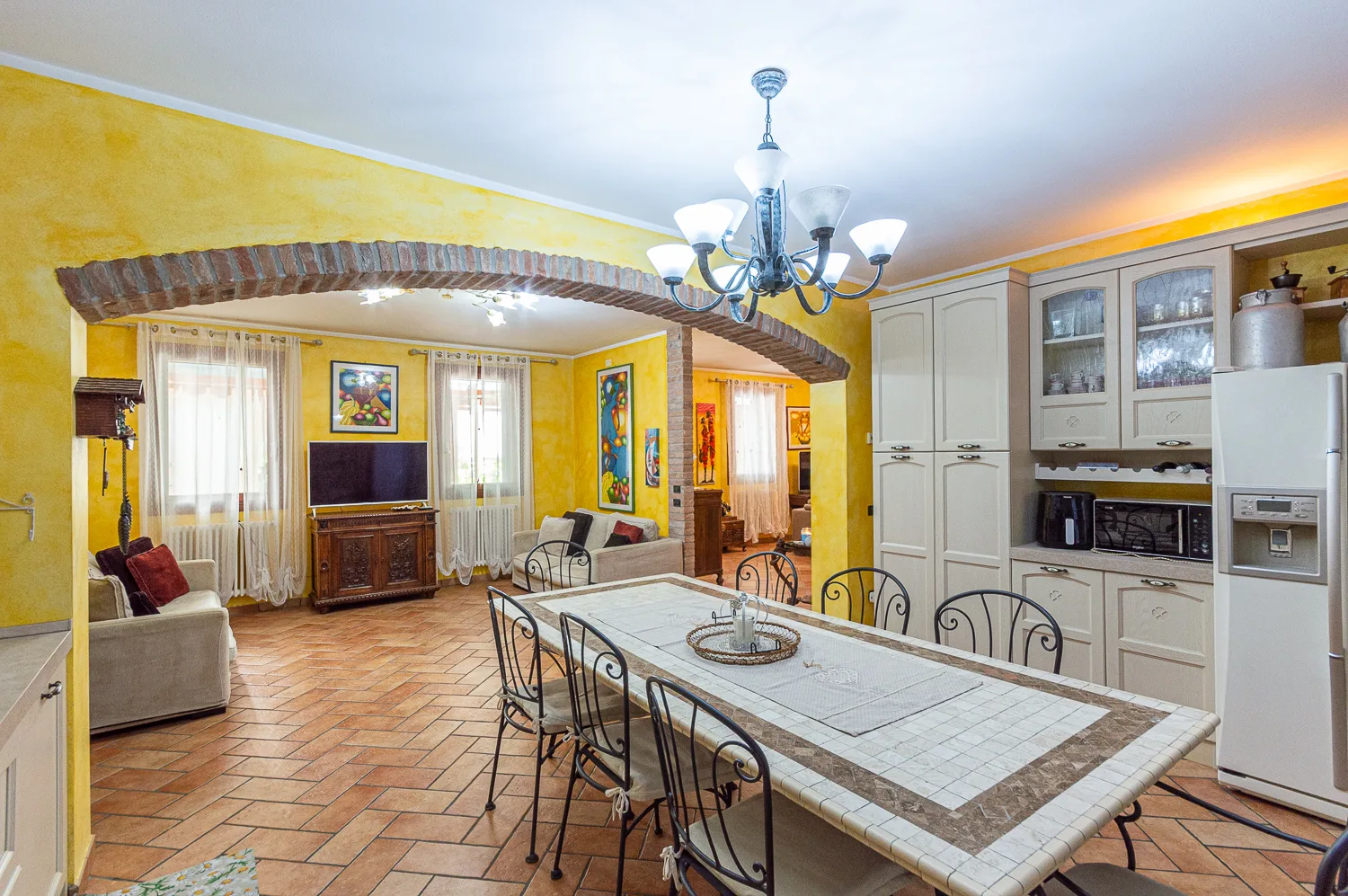 SPLENDIDA PORZIONE DI BIFAMILIARE CON AMPIO GIARDINO PRIVATO A DUE CARRARE (PD) — foto 3