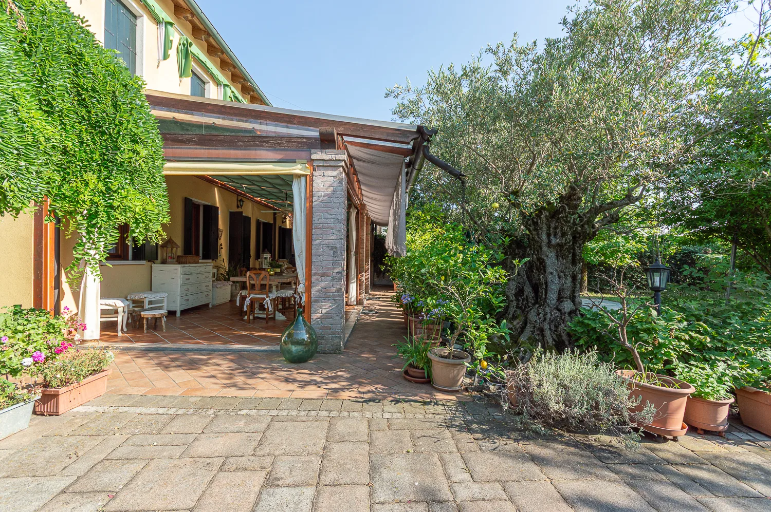 Bifamiliare con 4 camere e ampio giardino a Due Carrare (PD) — foto 37