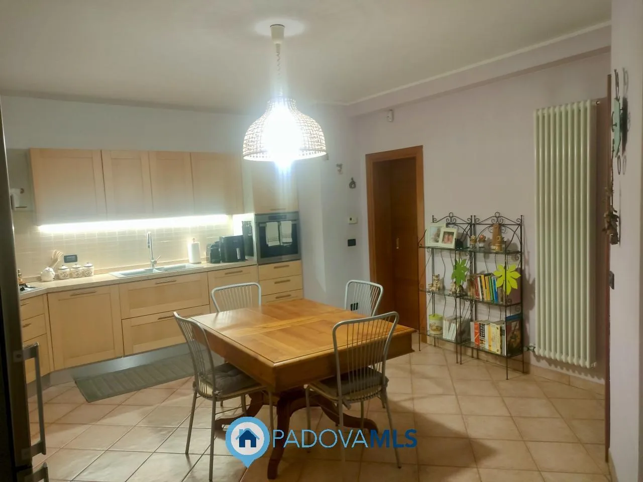 Appartamento con taverna, giardino privato e garage doppio a Noventa Padovana (PD) — foto 12
