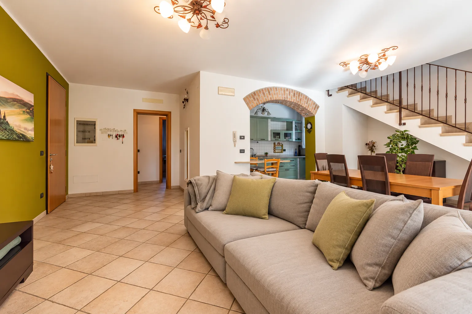 CASA SINGOLA CON AMPIO GIARDINO E TERRENO ANNESSO  — foto 7