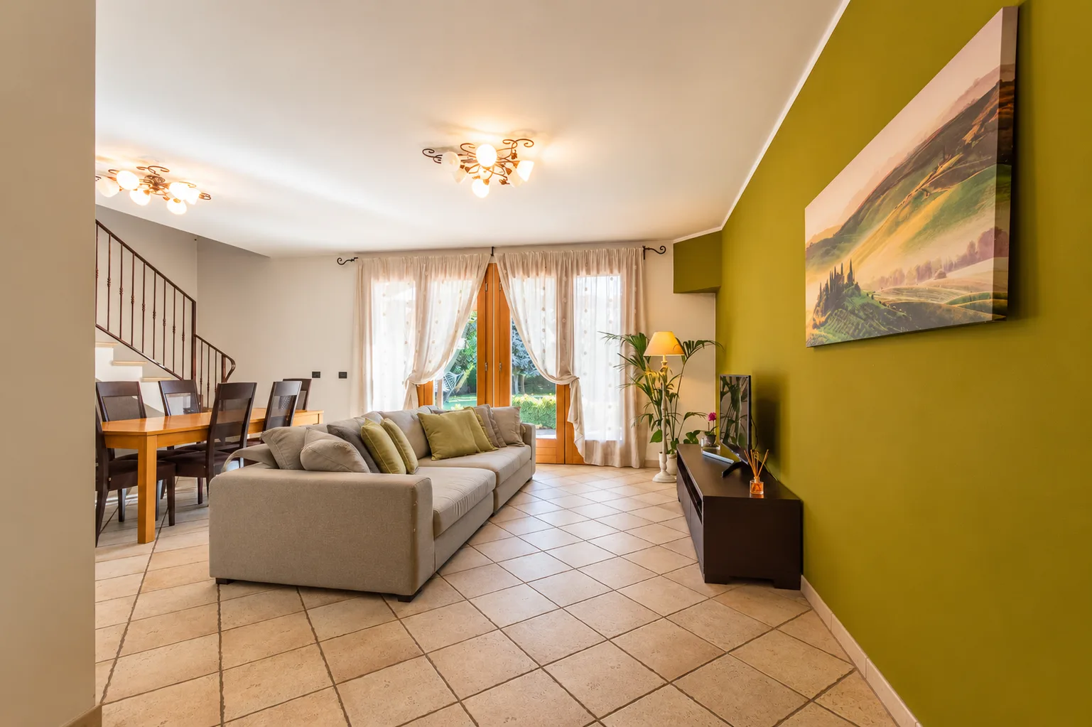 CASA SINGOLA CON AMPIO GIARDINO E TERRENO ANNESSO  — foto 8