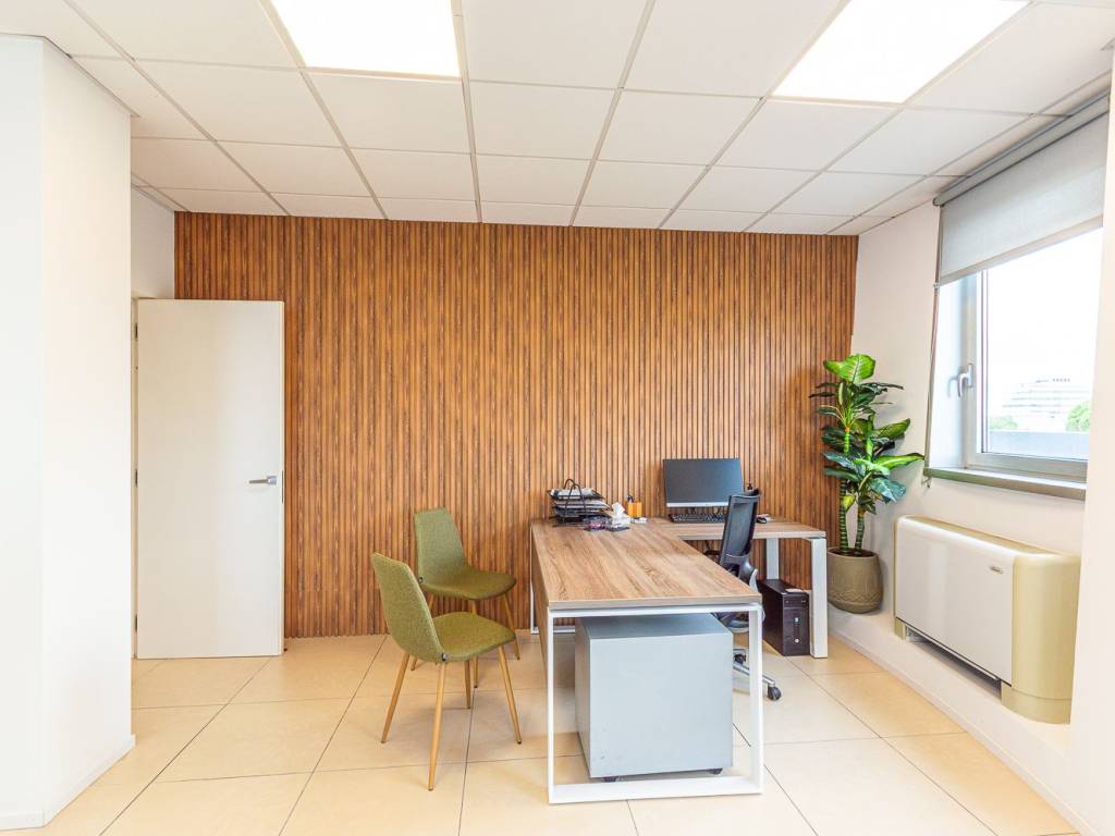 UFFICIO CON AMPIA TERRAZZA– MG TOWER, CORSO STATI UNITI (PD) — foto 15