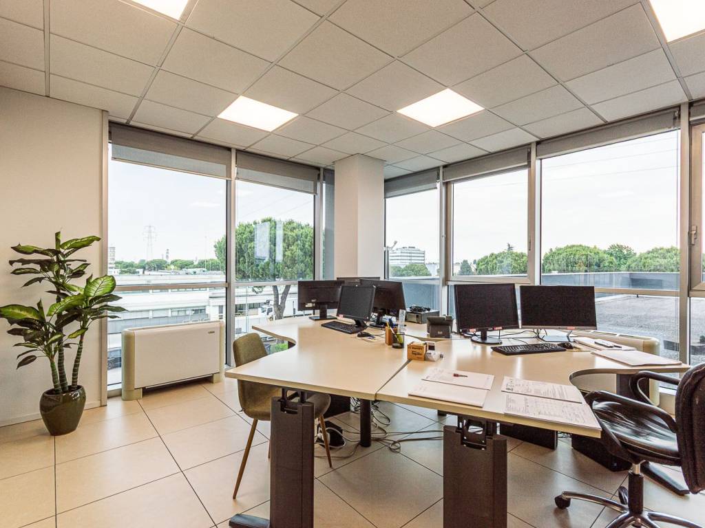 UFFICIO CON AMPIA TERRAZZA– MG TOWER, CORSO STATI UNITI (PD) — foto 19