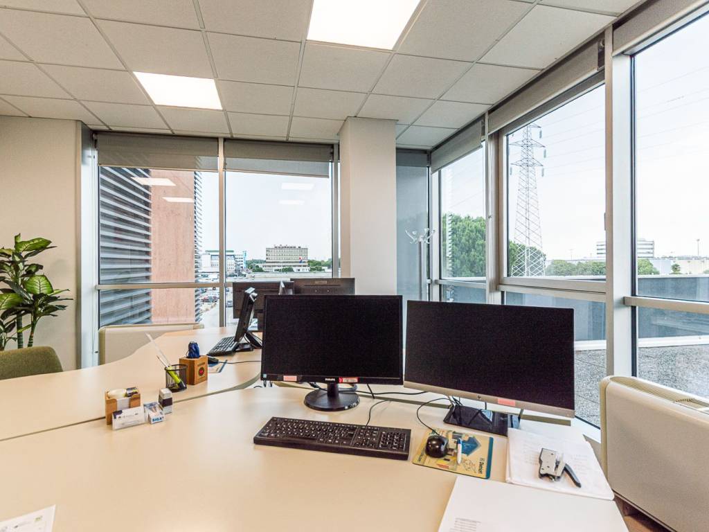 UFFICIO CON AMPIA TERRAZZA– MG TOWER, CORSO STATI UNITI (PD) — foto 20