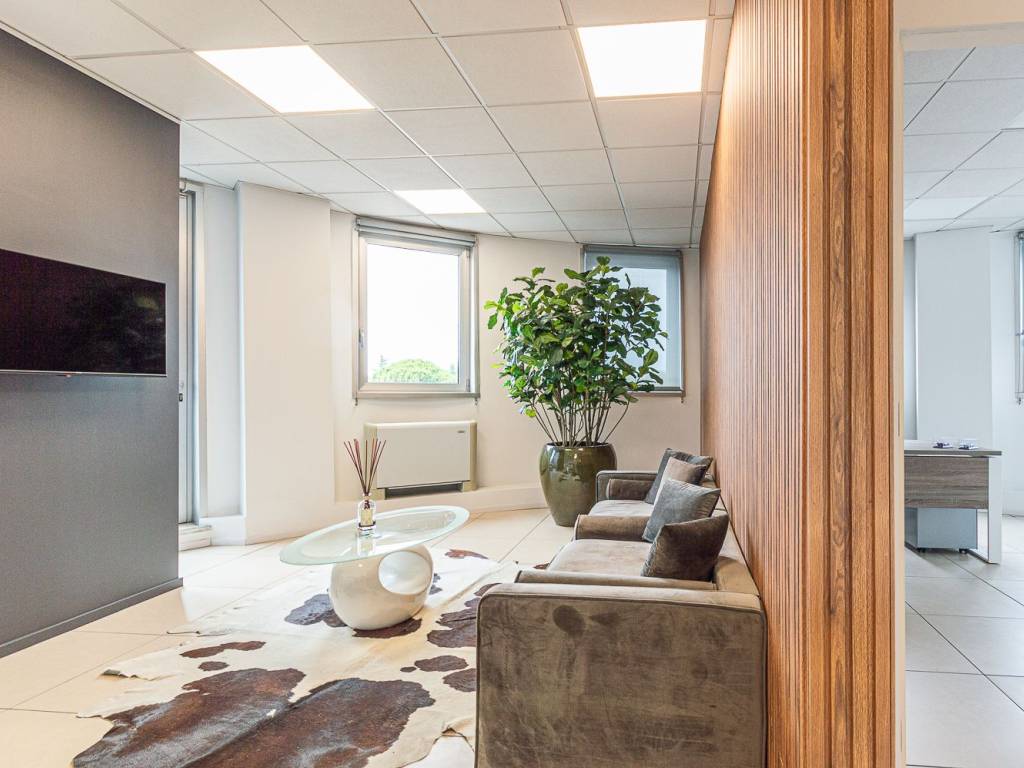 UFFICIO CON AMPIA TERRAZZA– MG TOWER, CORSO STATI UNITI (PD) — foto 2