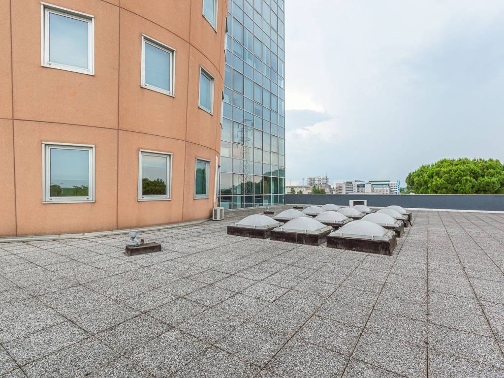UFFICIO CON AMPIA TERRAZZA– MG TOWER, CORSO STATI UNITI (PD) — foto 24
