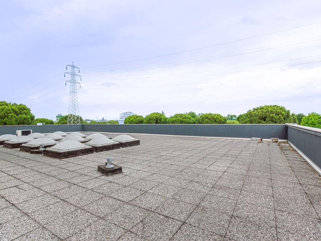 UFFICIO CON AMPIA TERRAZZA– MG TOWER, CORSO STATI UNITI (PD) — foto 26