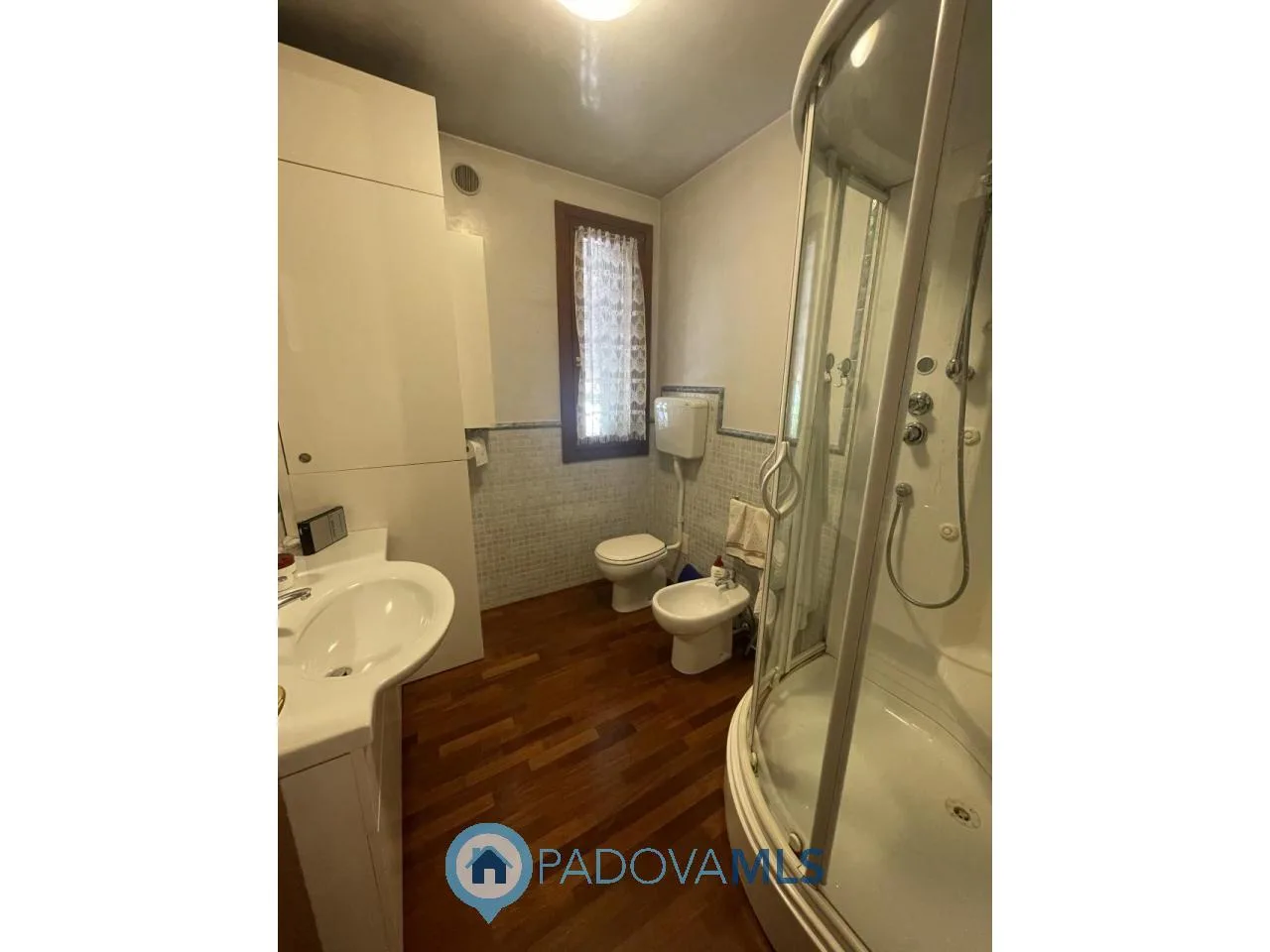 ELEGANTE BIFAMILIARE A RUBANO (PD) — foto 18