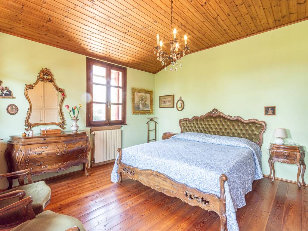 CASA DI CAMPAGNA IMMERSA IN UN'OASI DI 2000 MQ DI VERDE — foto 19