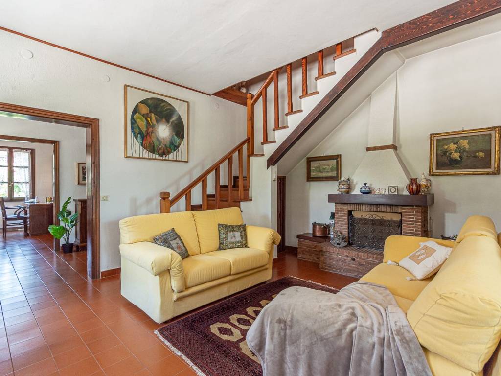 CASA DI CAMPAGNA IMMERSA IN UN'OASI DI 2000 MQ DI VERDE — foto 6