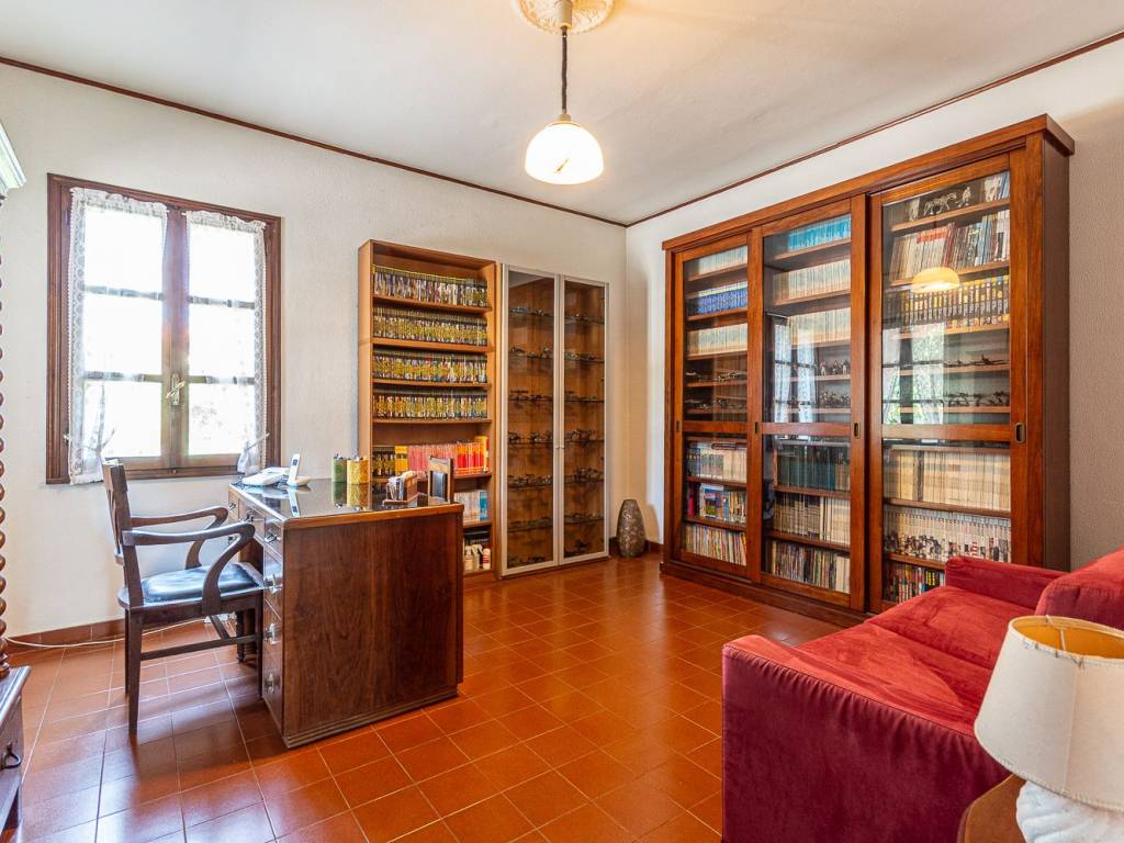CASA DI CAMPAGNA IMMERSA IN UN'OASI DI 2000 MQ DI VERDE — foto 8