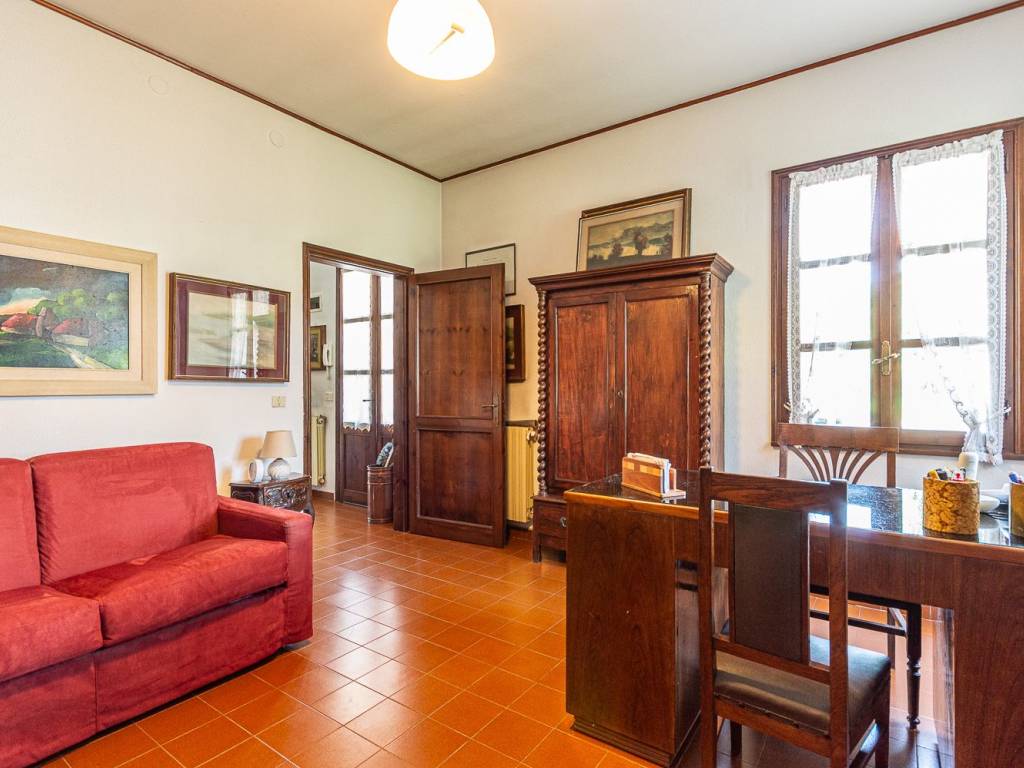 CASA DI CAMPAGNA IMMERSA IN UN'OASI DI 2000 MQ DI VERDE — foto 9