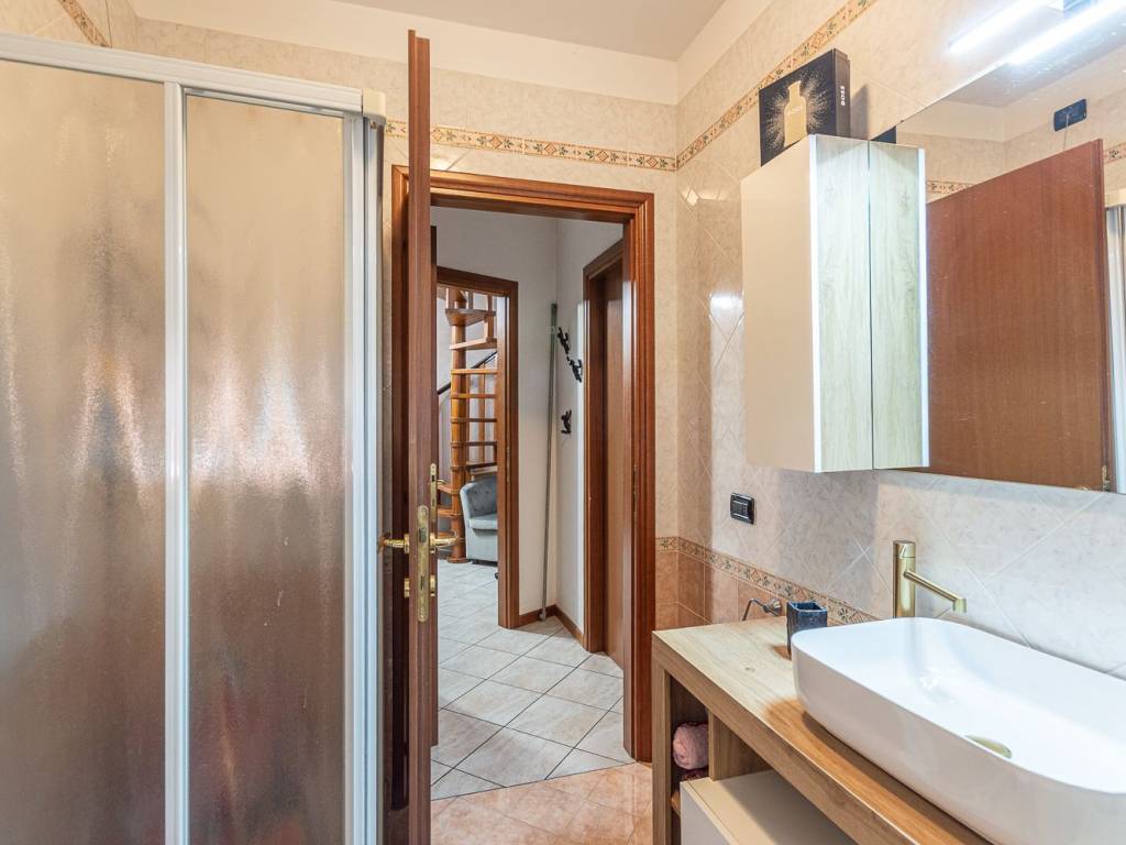 APPARTAMENTO LOCATO A REDDITO – OTTIMO INVESTIMENTO — foto 12